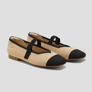 Vivaia Black & Tan Square-Toe Margot Mary Janes Size 9.5